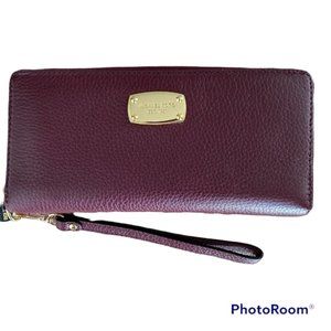 Michael Kors Continental Wallet